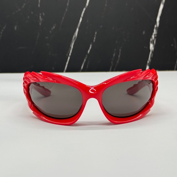 NEW BB0255S 004 BALENCIAGA RED GREY OVAL WOMEN BALENCIAGA SUNGLASSES - Picture 3 of 10